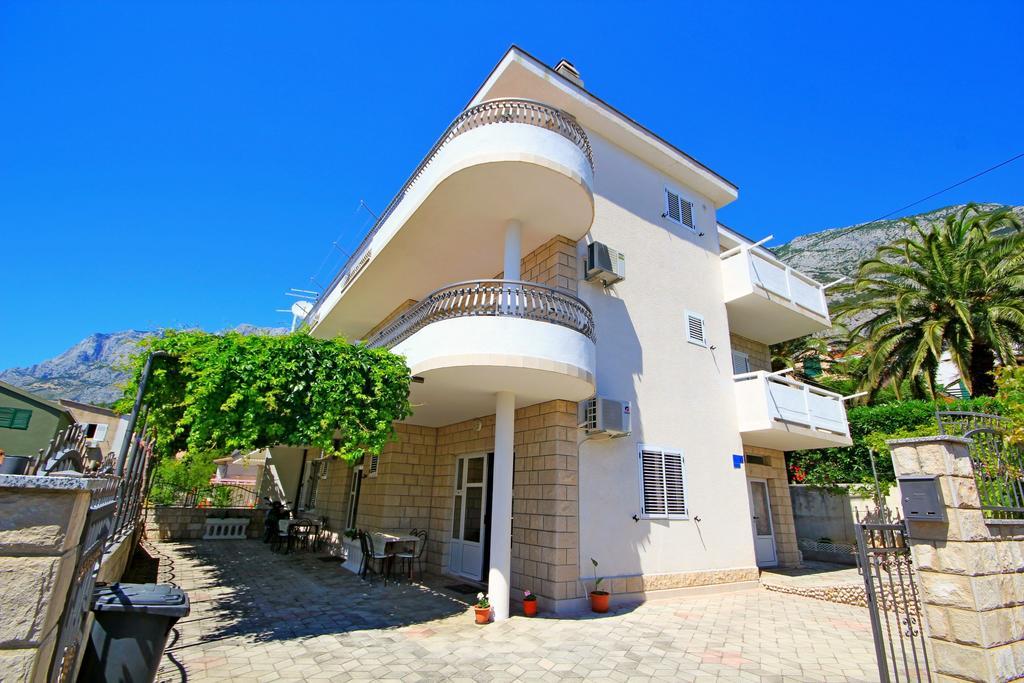 Apartment Makarska M&I, Free Private Parking Екстер'єр фото