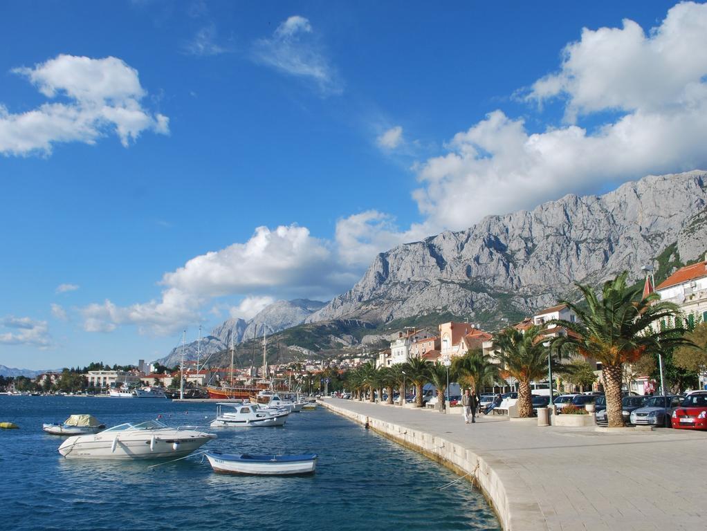 Apartment Makarska M&I, Free Private Parking Екстер'єр фото