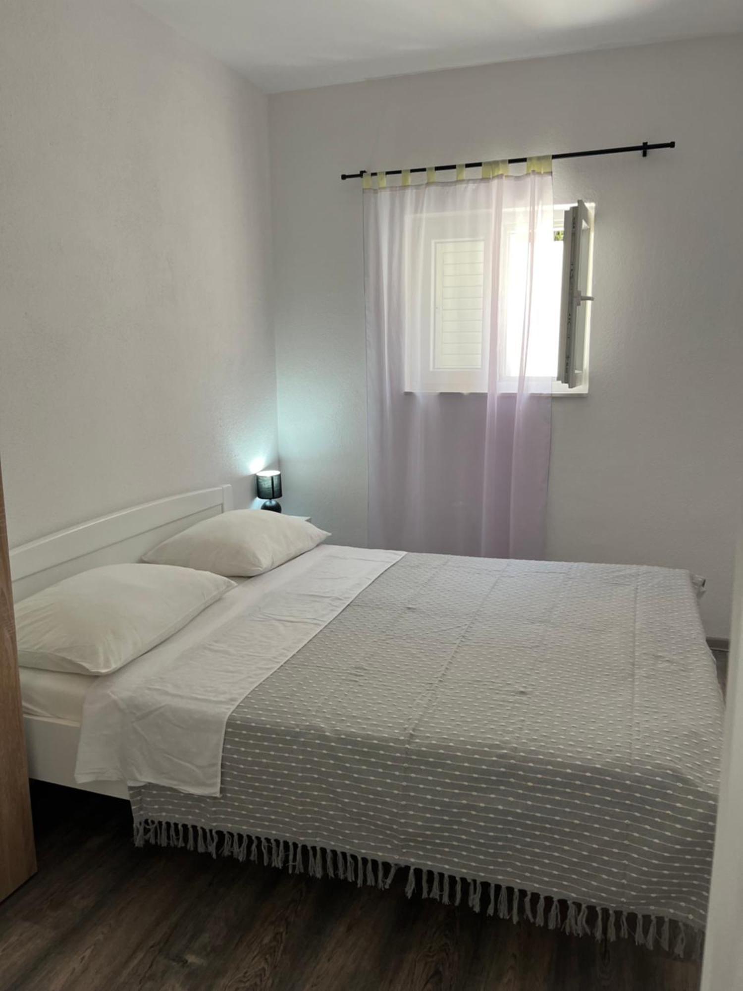 Apartment Makarska M&I Екстер'єр фото