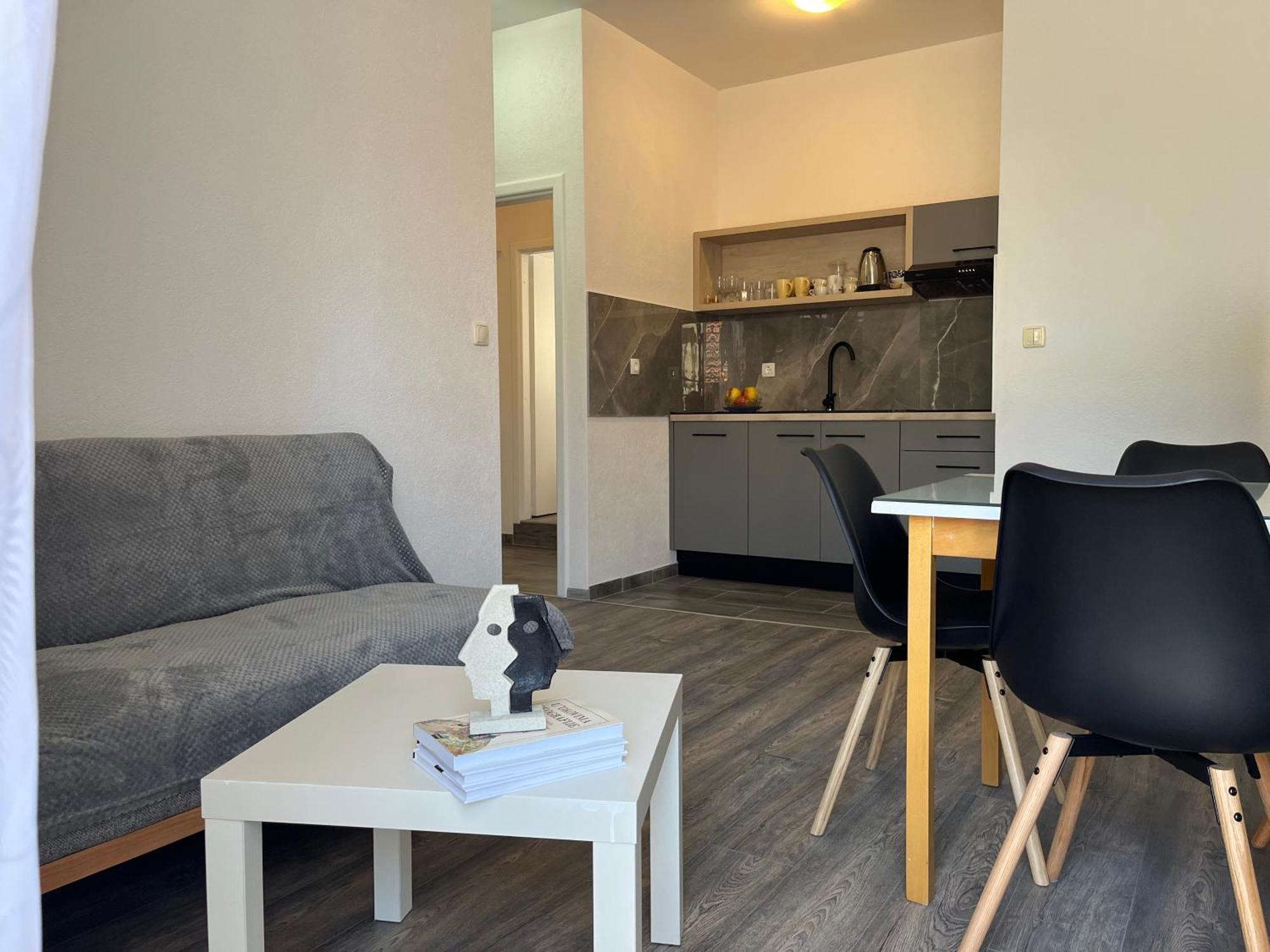 Apartment Makarska M&I, Free Private Parking Екстер'єр фото