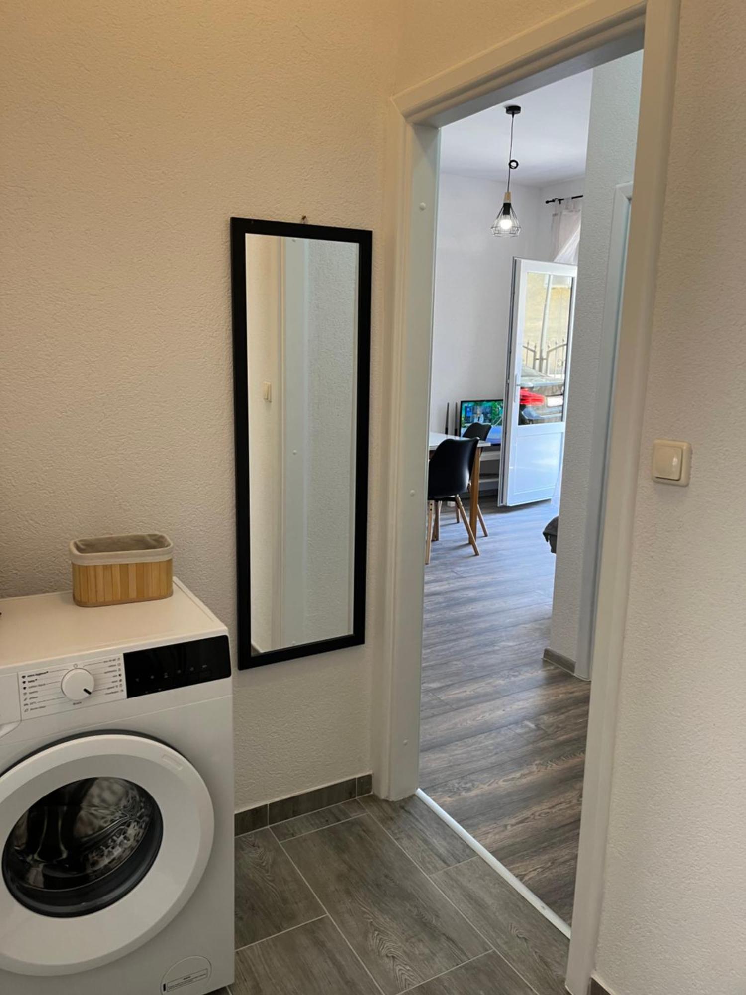 Apartment Makarska M&I, Free Private Parking Екстер'єр фото