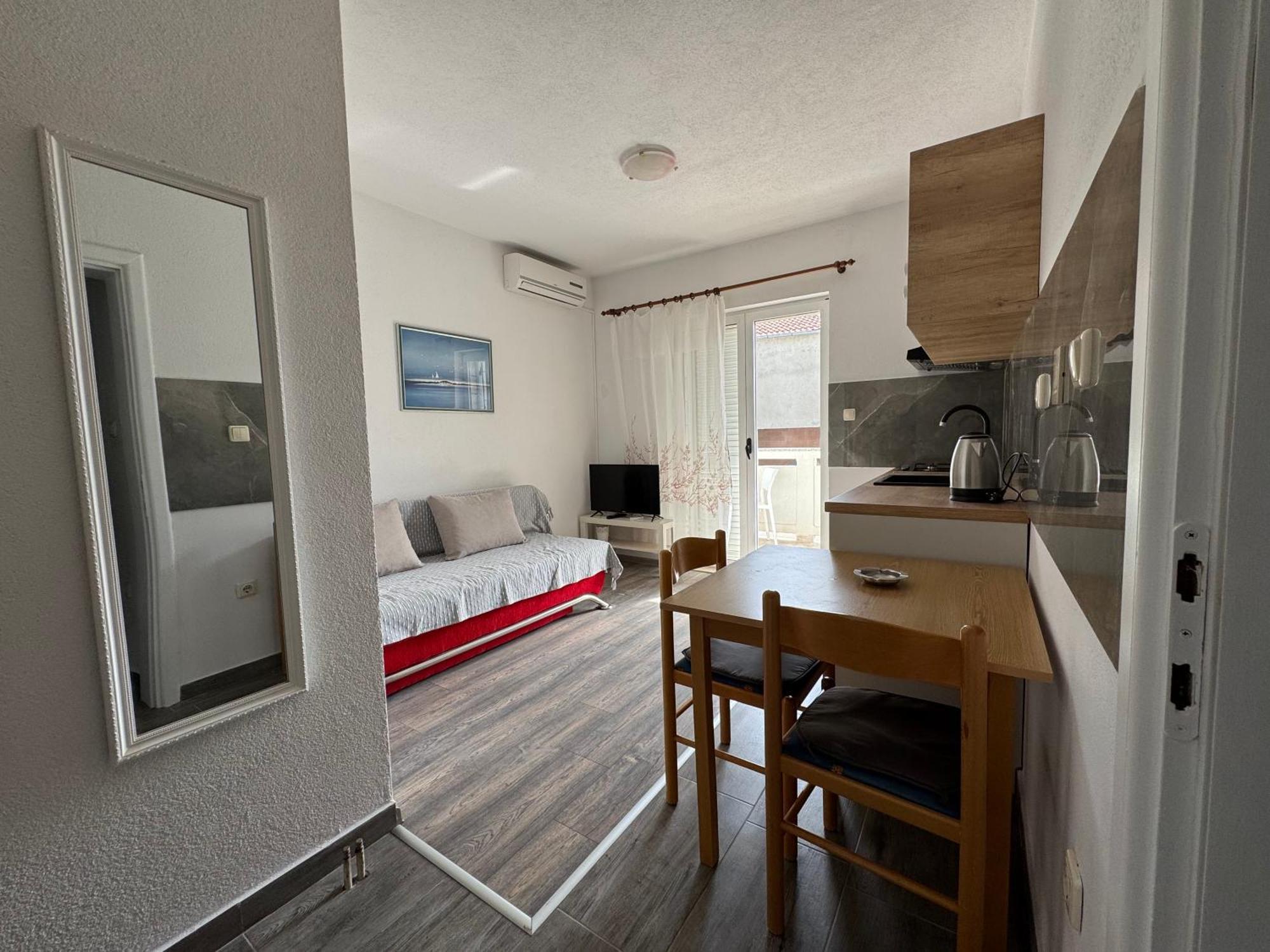 Apartment Makarska M&I, Free Private Parking Екстер'єр фото